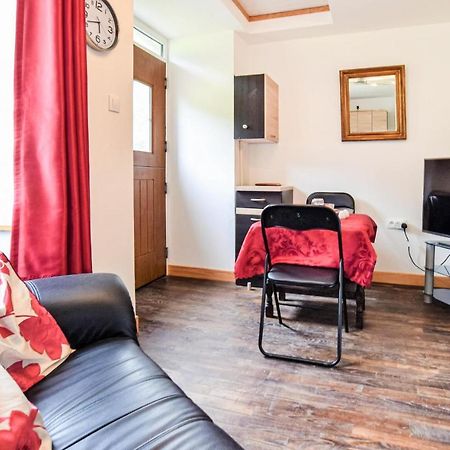 Awesome Home In Saint-Sever-Calvados With Kitchen 외부 사진
