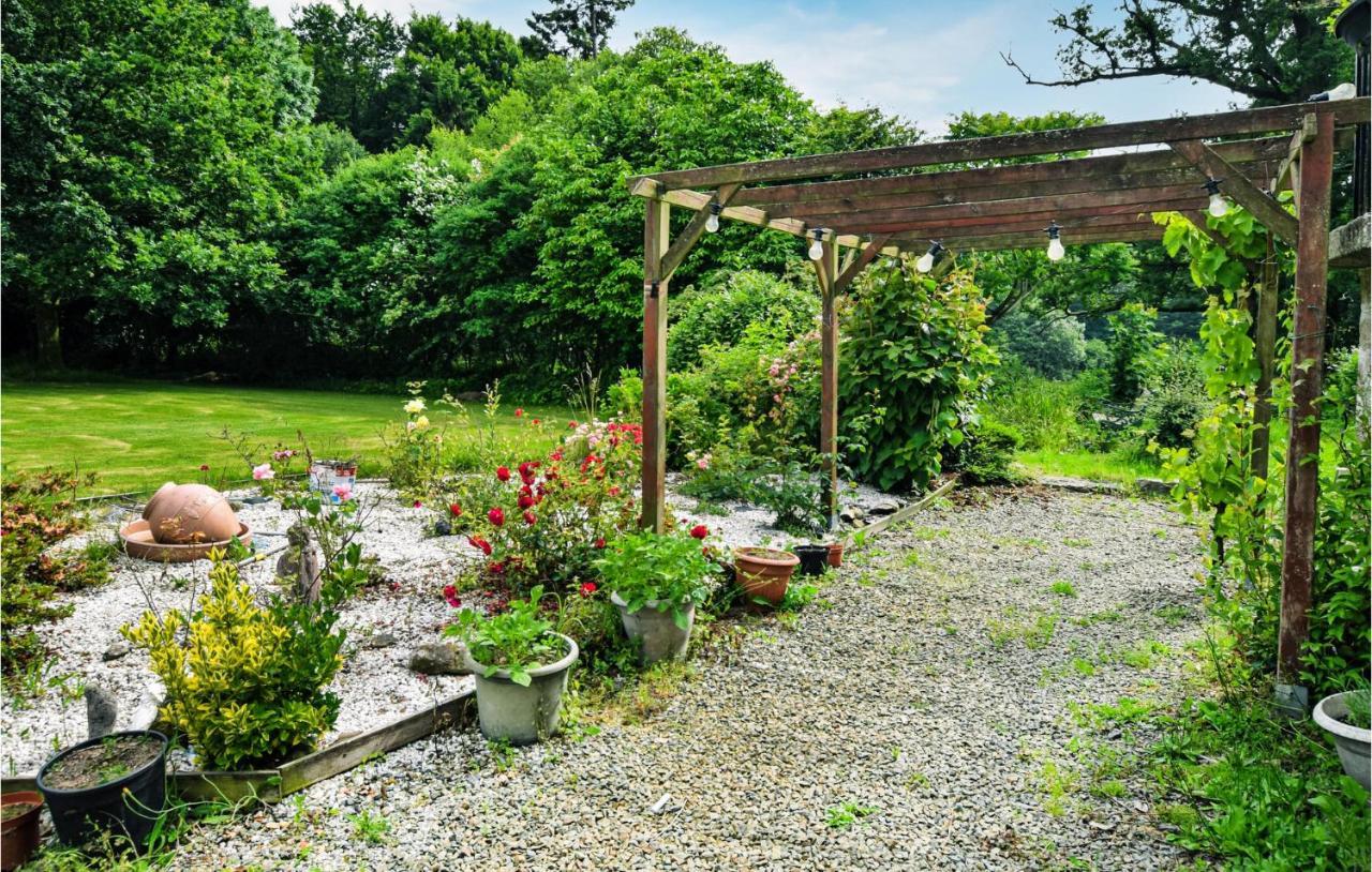 Awesome Home In Saint-Sever-Calvados With Kitchen 외부 사진