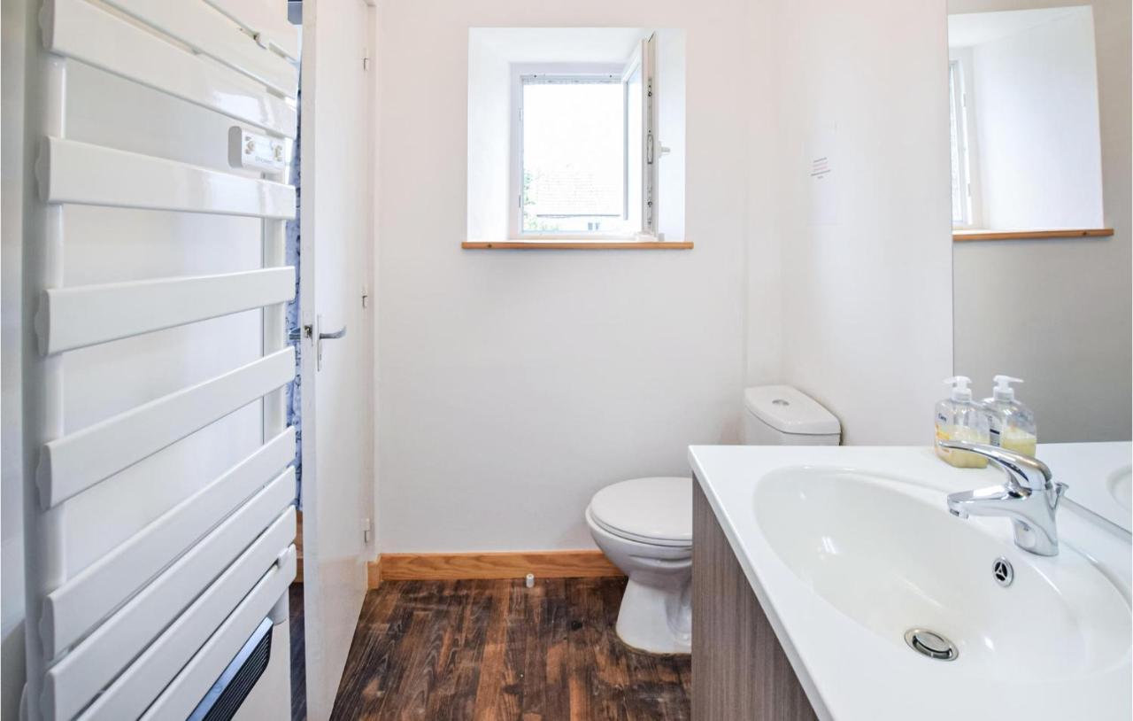 Awesome Home In Saint-Sever-Calvados With Kitchen 외부 사진