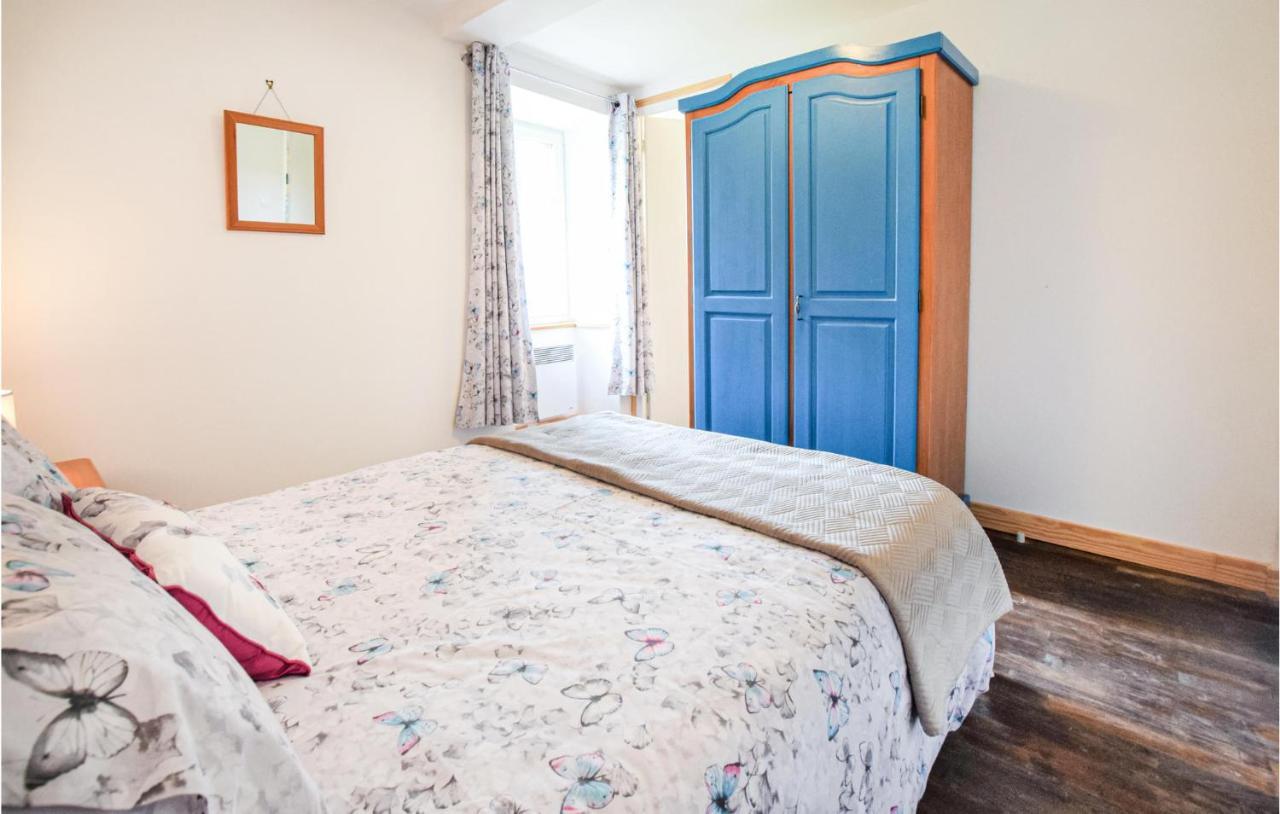 Awesome Home In Saint-Sever-Calvados With Kitchen 외부 사진